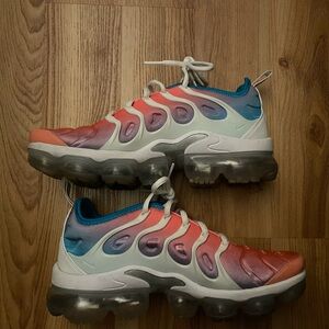 Vapormax Plus